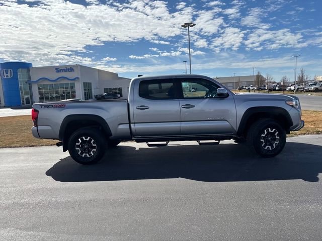 Used 2019 Toyota Tacoma TRD Off-Road w/ Technology Package image 2