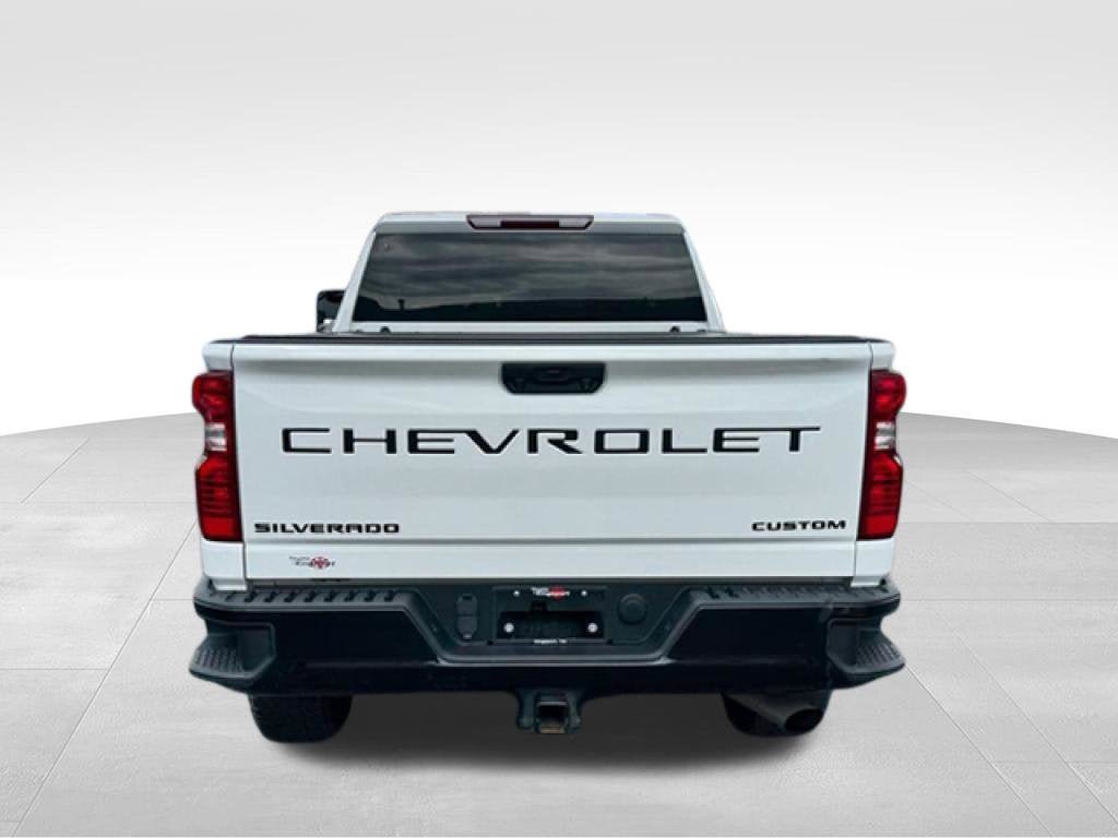 Used 2022 Chevrolet Silverado 2500 Custom w/ Custom Convenience Package AWD/4WD image 6