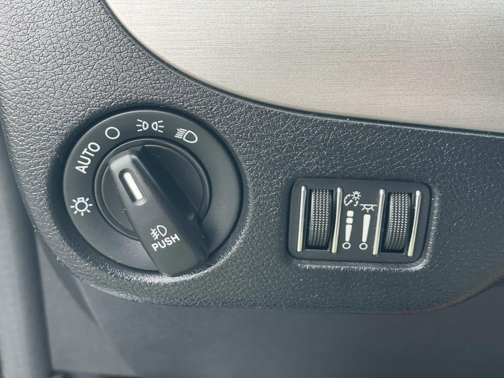 Used 2019 Dodge Grand Caravan GT image 16