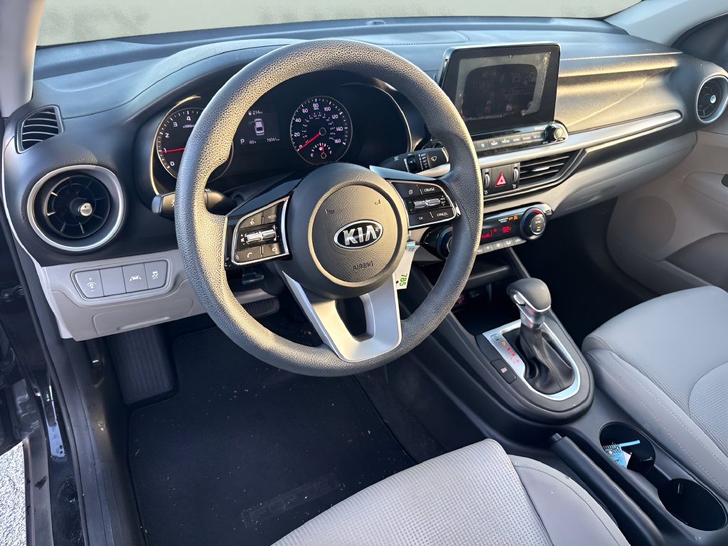 Used 2019 Kia Forte LXS FWD image 10