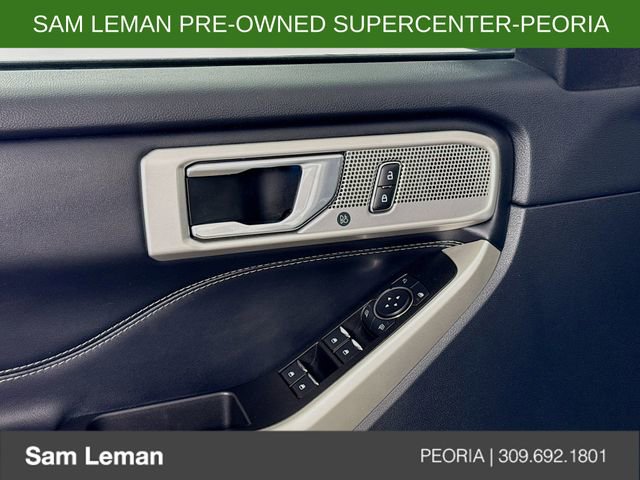 Used 2022 Ford Explorer Limited image 18