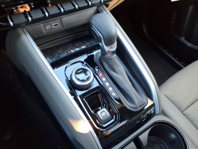 New 2026 Chevrolet Colorado ZR2 AWD/4WD image 15