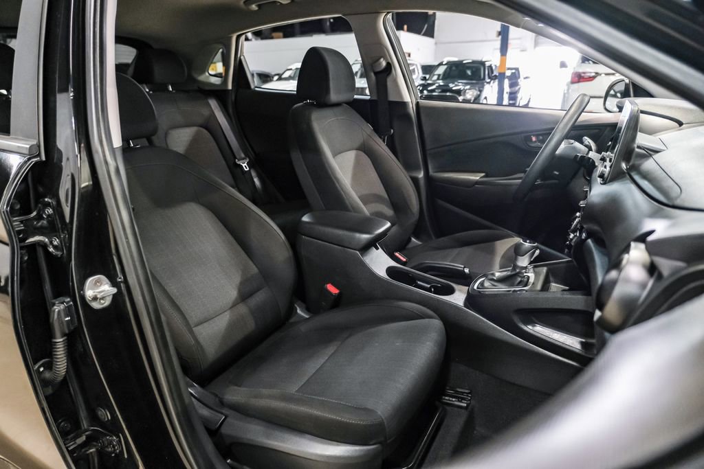 Used 2022 Hyundai Kona SEL FWD image 32