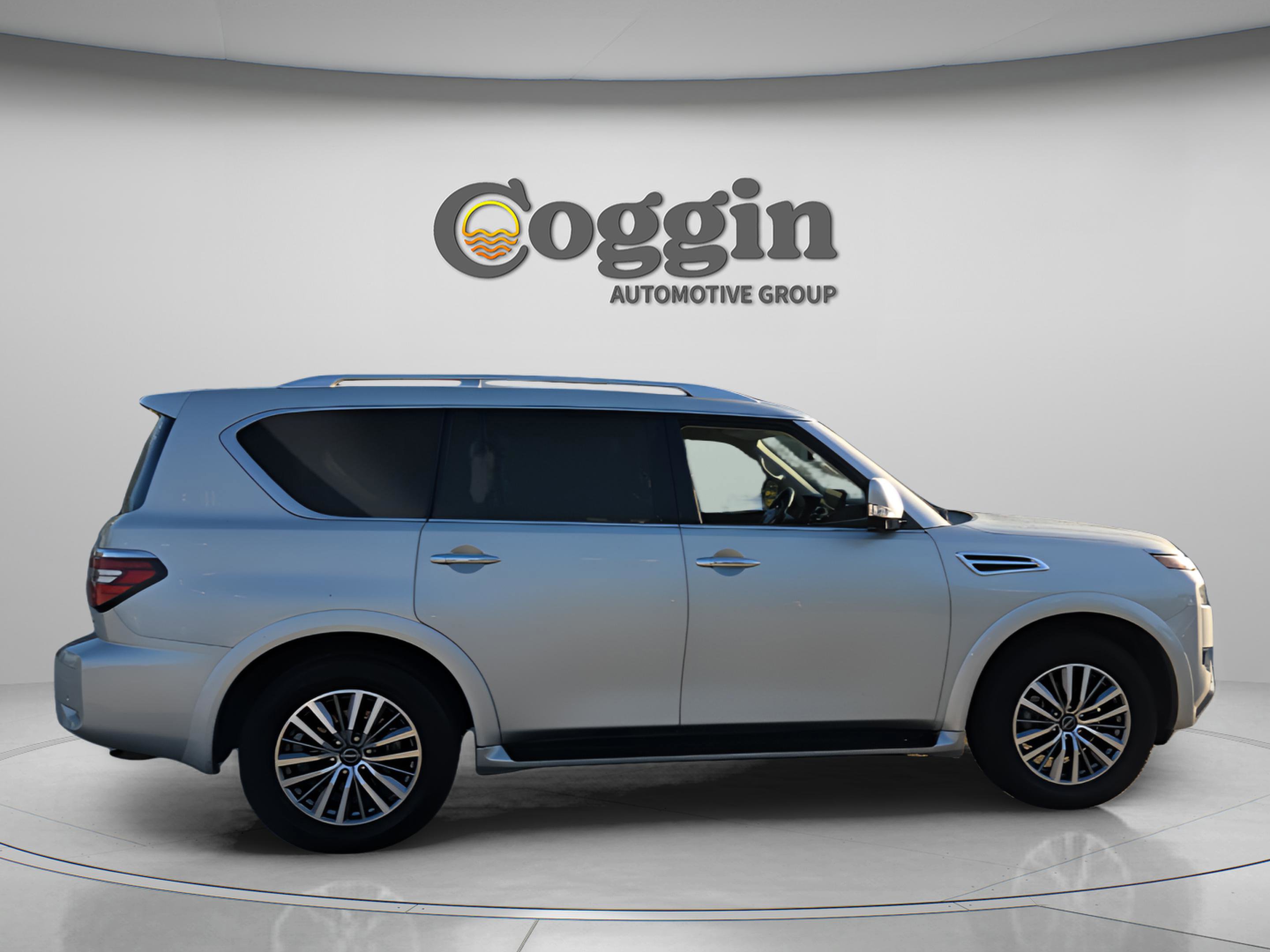Used 2024 Nissan Armada SL w/ Captain's Chairs Package image 6
