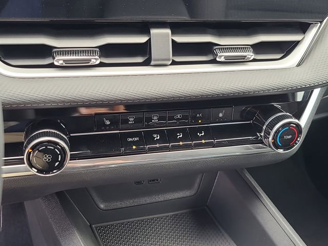 New 2026 Chevrolet Equinox LT w/ Safety and Technology Package image 32