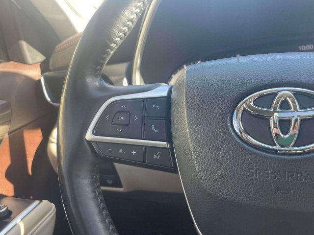 Used 2022 Toyota Highlander Limited AWD/4WD image 24