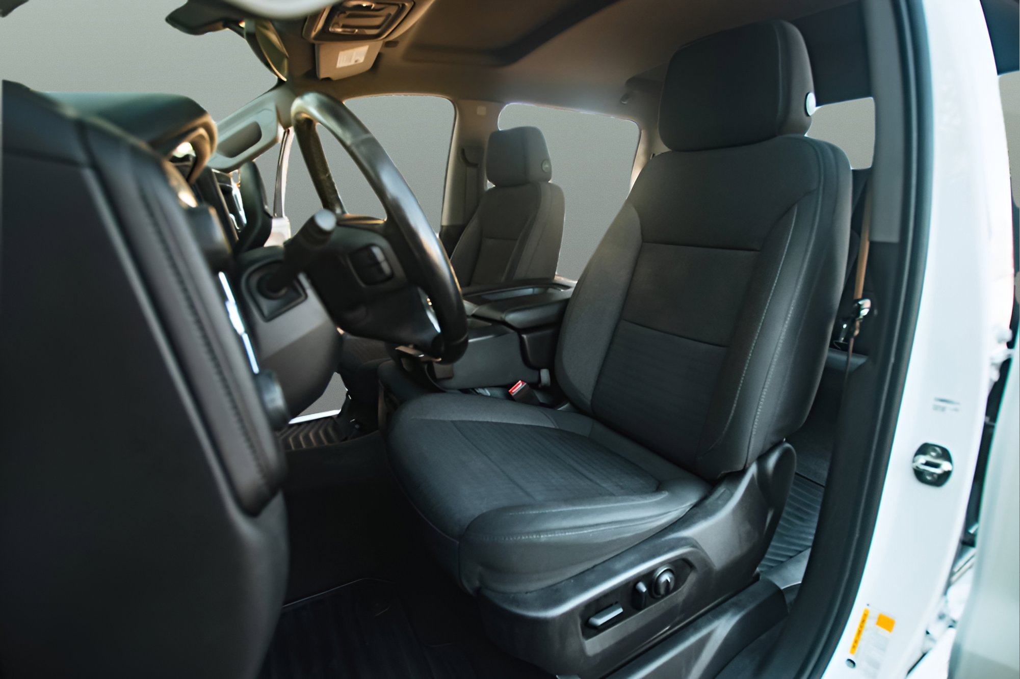 Used 2020 Chevrolet Silverado 1500 LT w/ All-Star Edition image 14