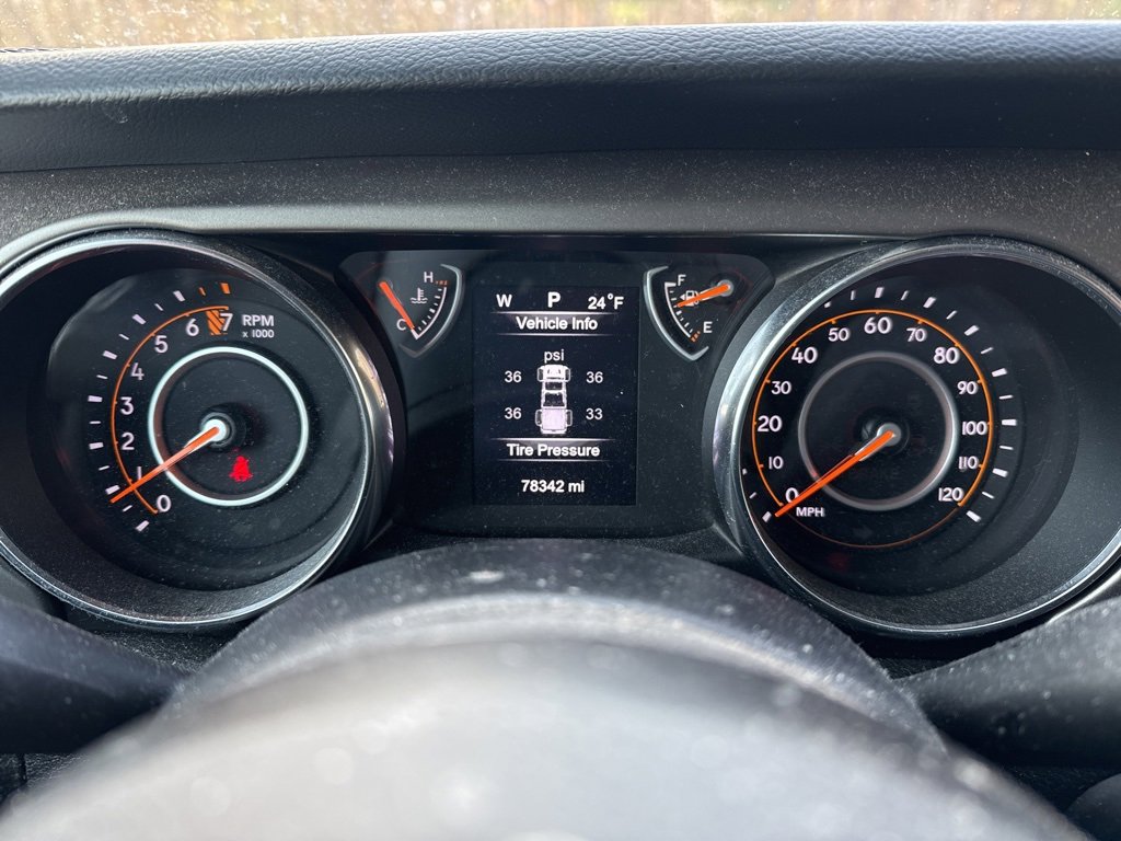 Used 2020 Jeep Gladiator Sport image 12