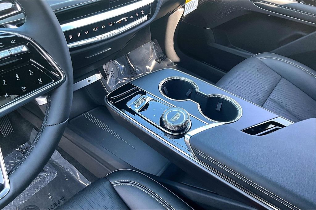 New 2026 Cadillac Lyriq Luxury image 10