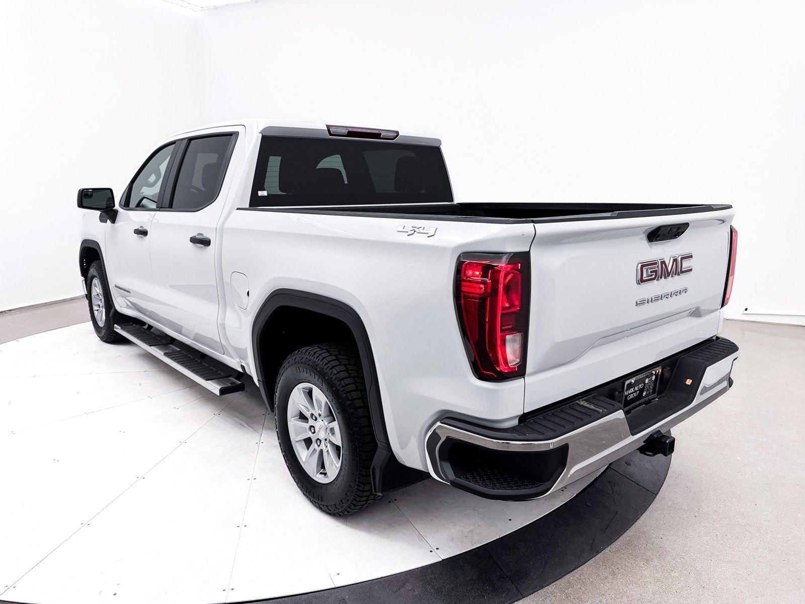 Used 2023 GMC Sierra 1500 Pro w/ Trailering Package image 13