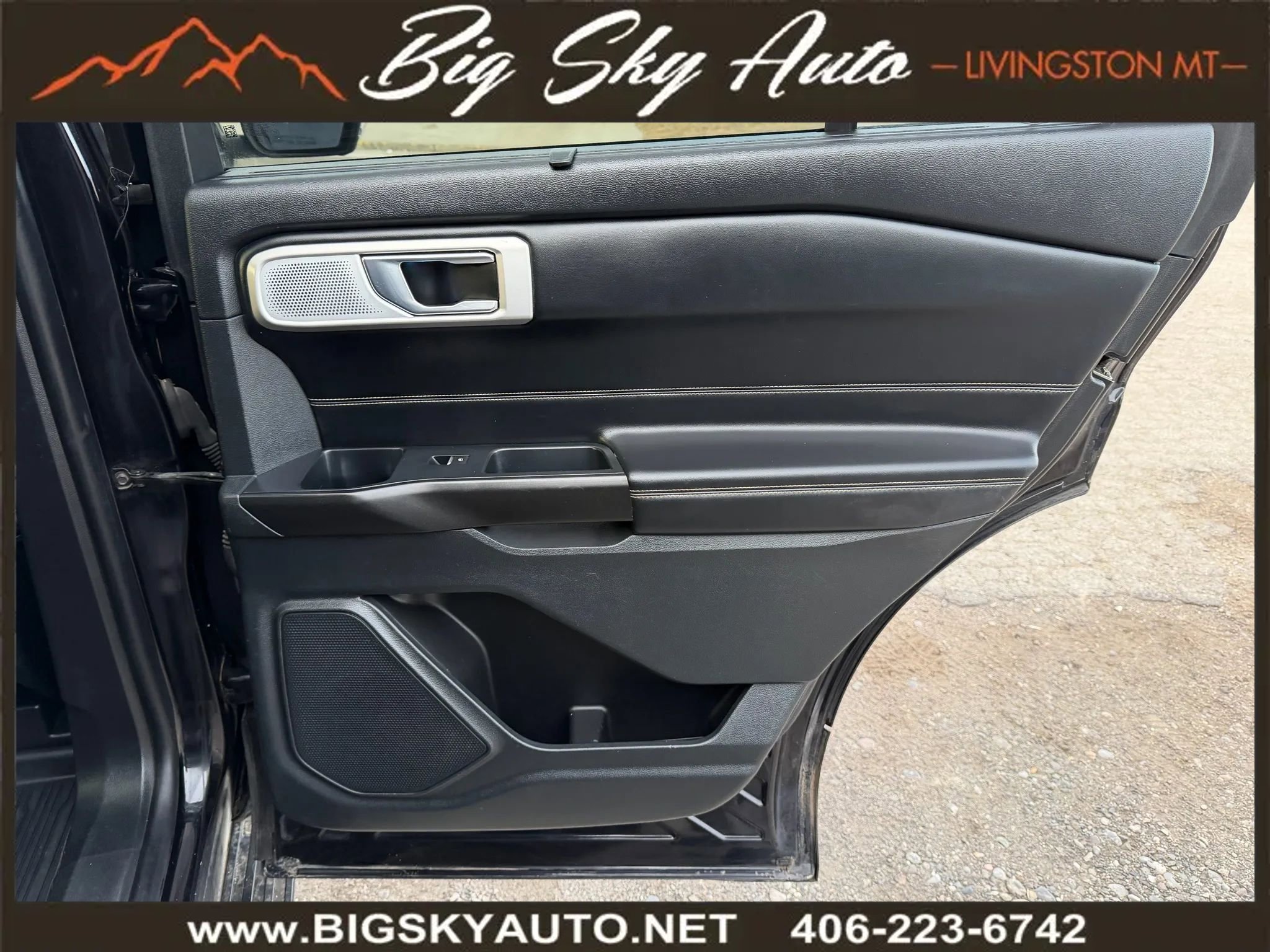 Used 2020 Ford Explorer ST w/ ST Street Pack image 21