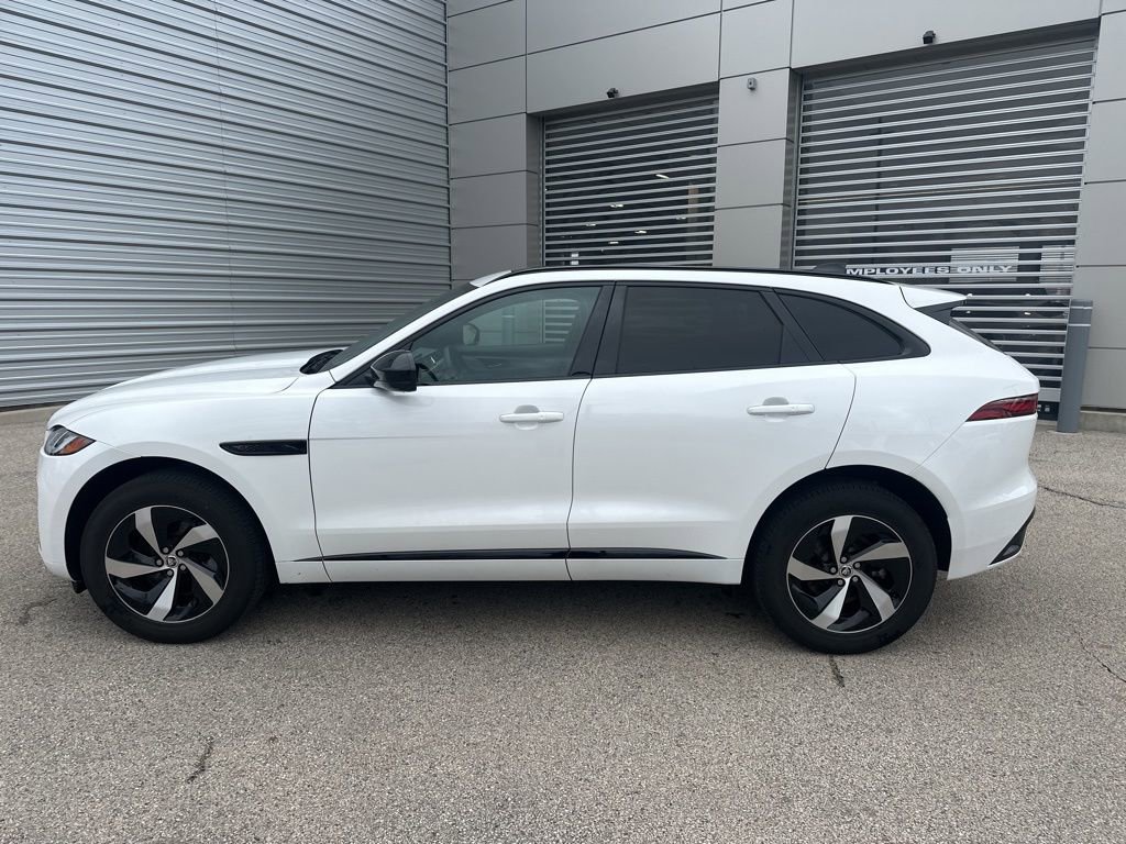 Used 2025 Jaguar F-PACE R-Dynamic S image 2