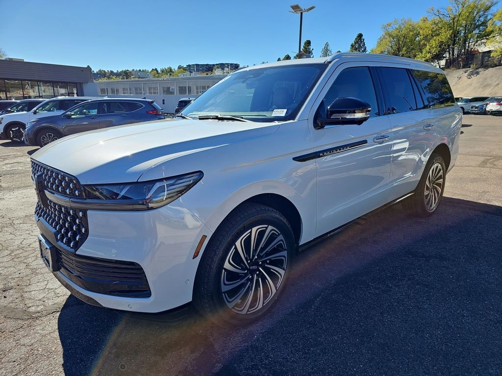 New 2025 Lincoln Navigator Black Label image 3