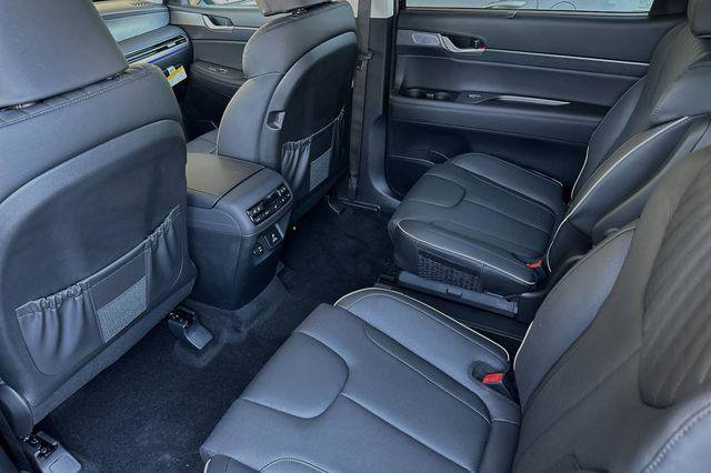 New 2025 Hyundai Palisade Limited FWD image 14