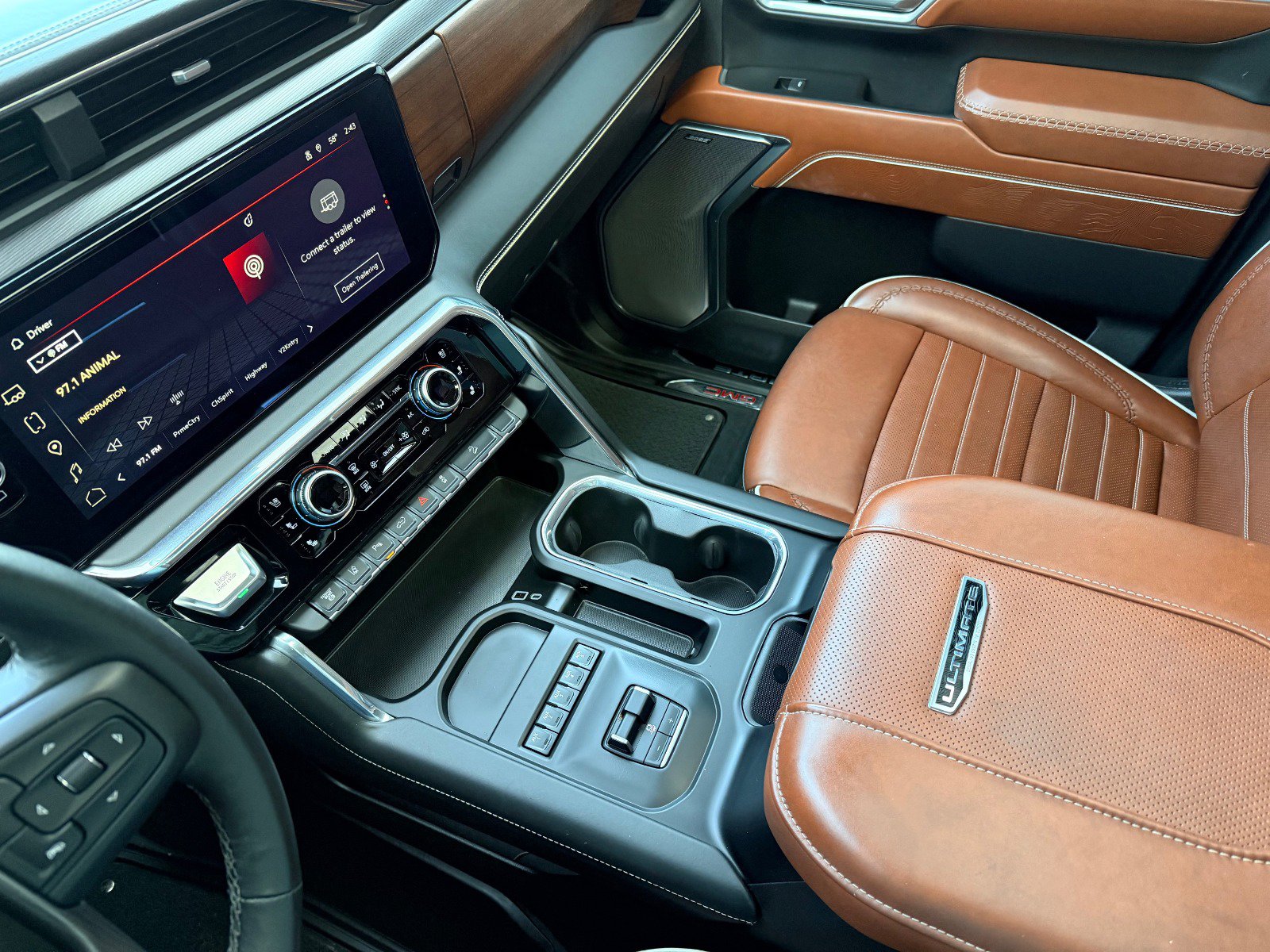 Certified 2025 GMC Sierra 3500 Denali Ultimate image 31