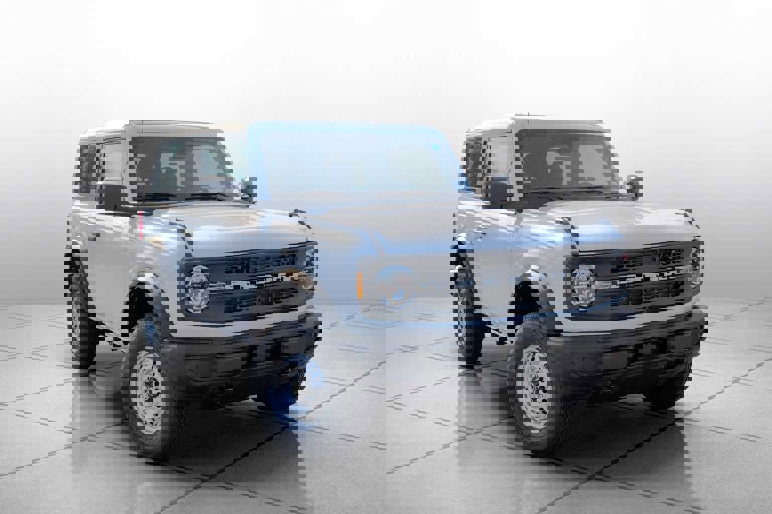 New 2025 Ford Bronco 2-Door image 2
