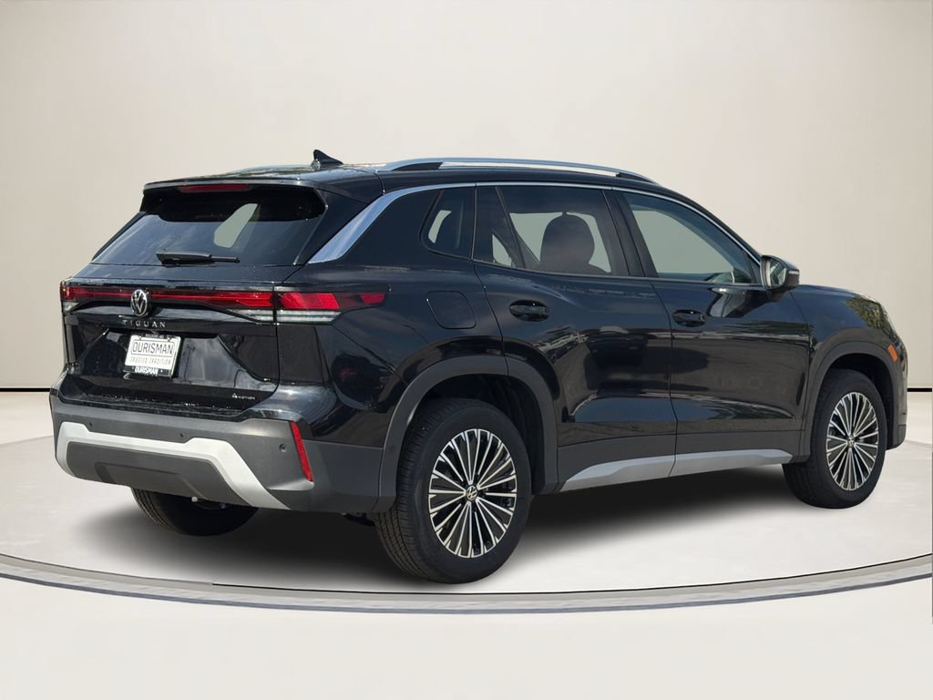 New 2026 Volkswagen Tiguan S AWD/4WD video 3