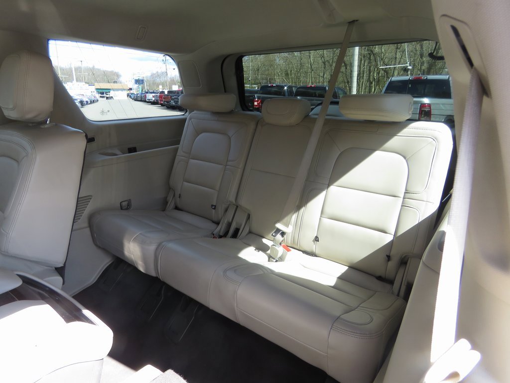 Used 2021 Lincoln Navigator Reserve w/ Luxury Package image 24