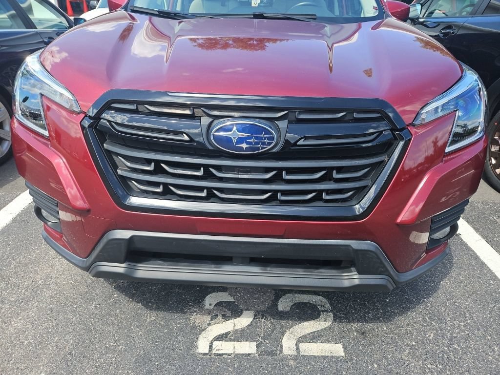 Used 2022 Subaru Forester Premium AWD/4WD image 4