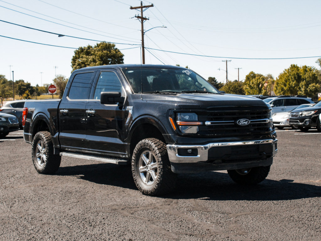 Used 2025 Ford F150 XLT w/ Equipment Group 301A Standard AWD/4WD image 3