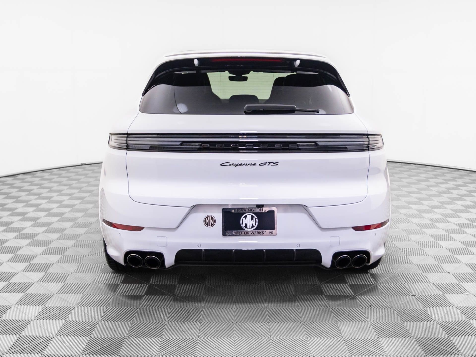 New 2026 Porsche Cayenne GTS image 10