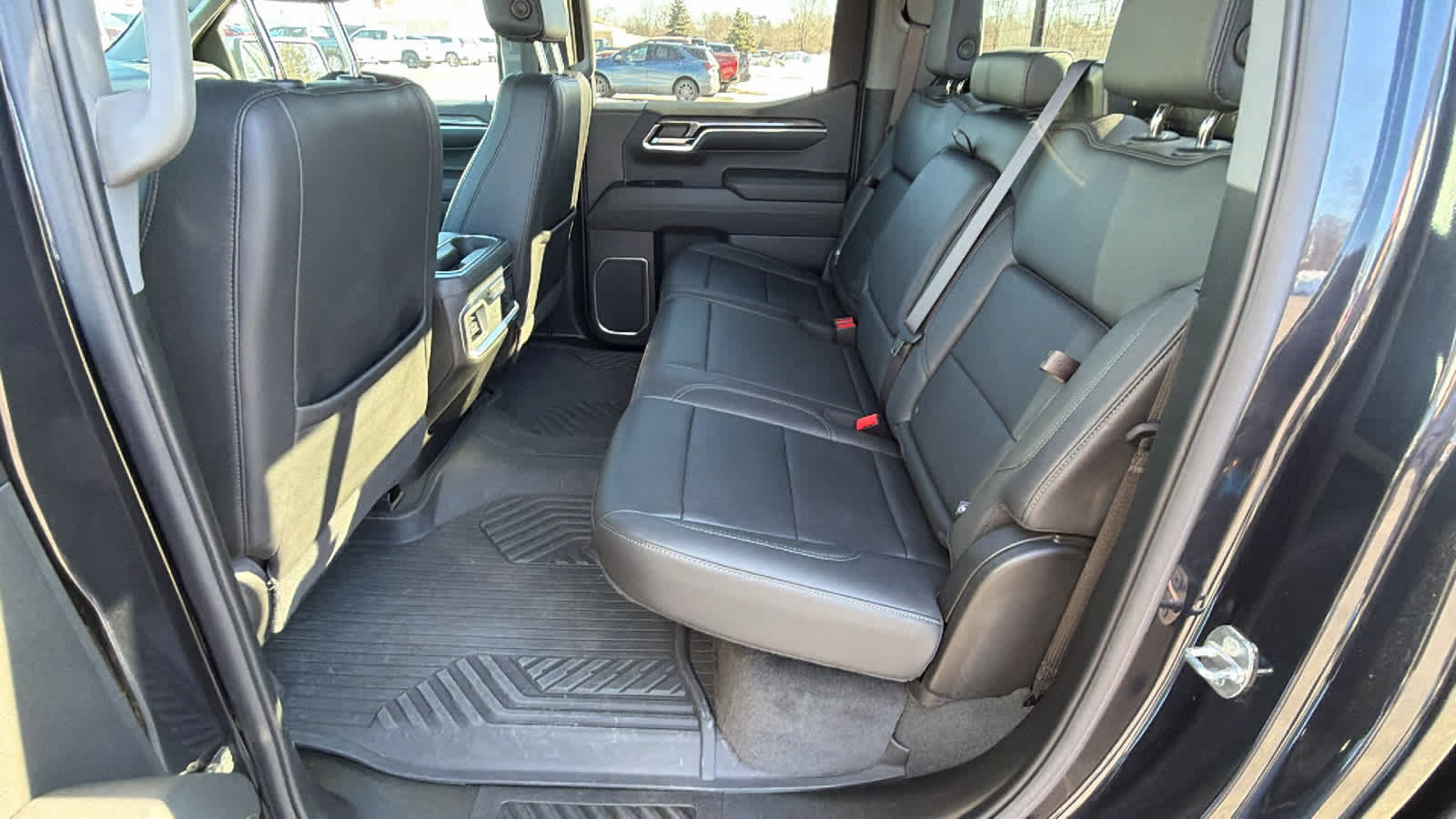 Used 2024 Chevrolet Silverado 1500 LTZ image 24