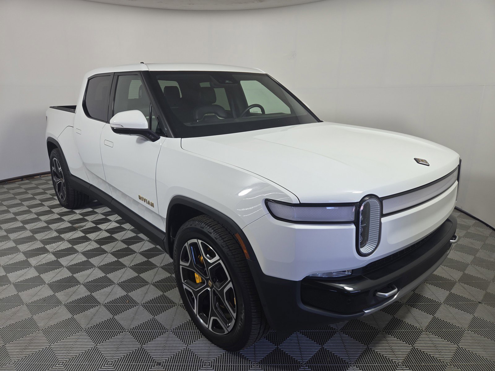 Used 2022 Rivian R1T Launch Edition image 7