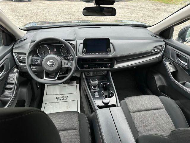 Used 2024 Nissan Rogue SV AWD/4WD image 21