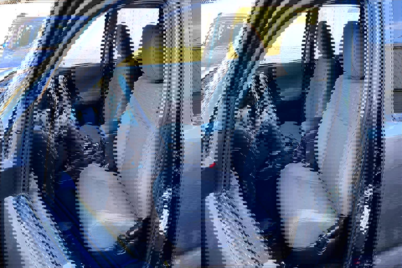 Used 2019 Toyota Tacoma SR w/ SR Convenience Package image 8