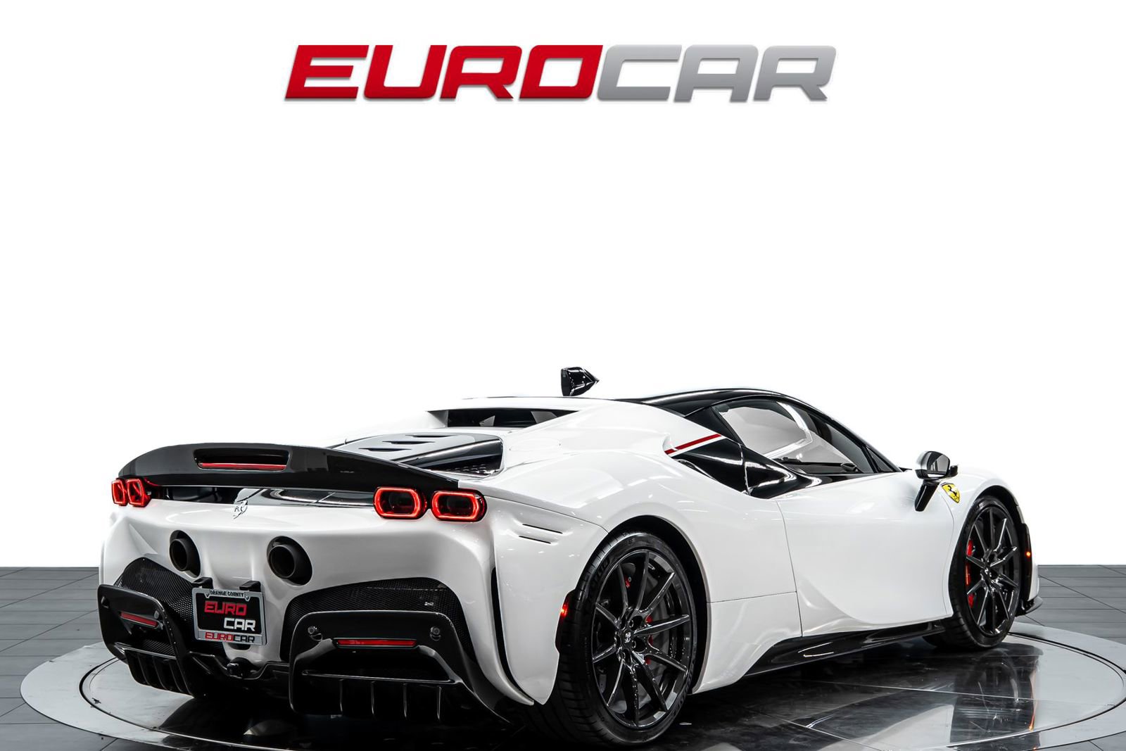 Used 2021 Ferrari SF90 Stradale AWD/4WD image 5