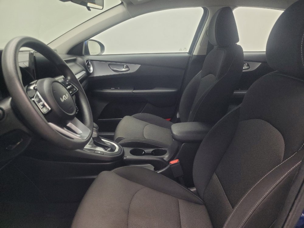 Used 2023 Kia Forte LXS image 17