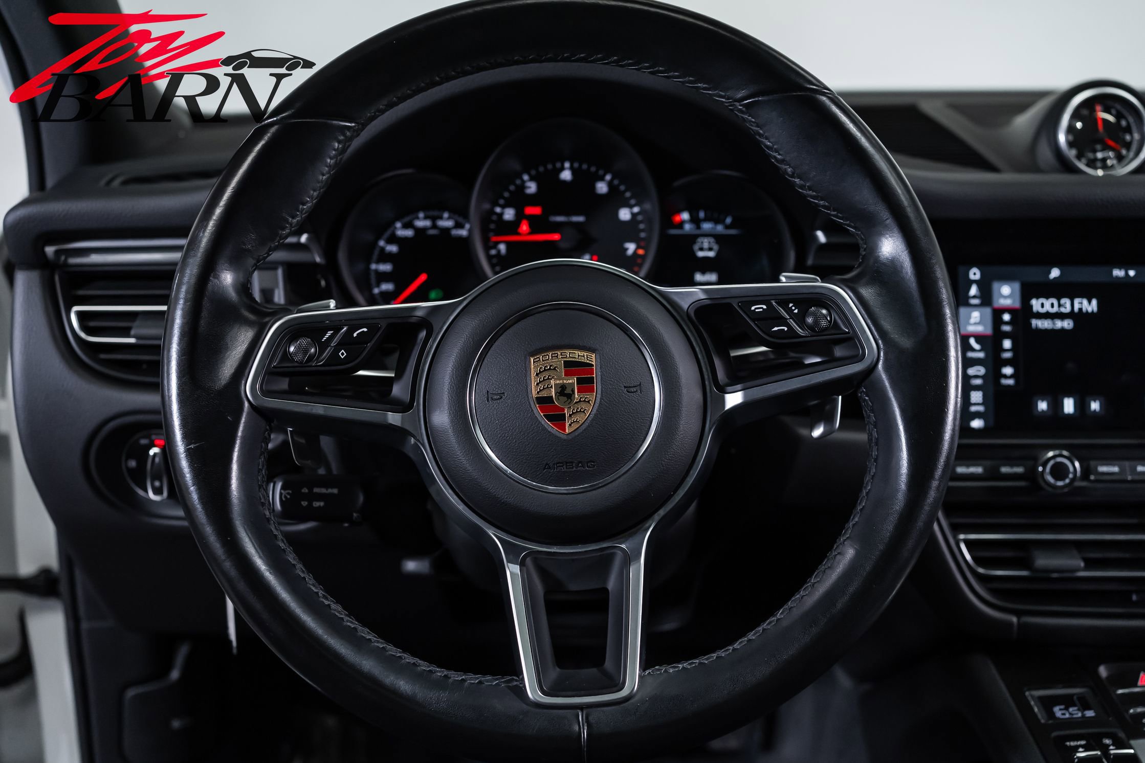 Used 2021 Porsche Macan AWD/4WD image 26