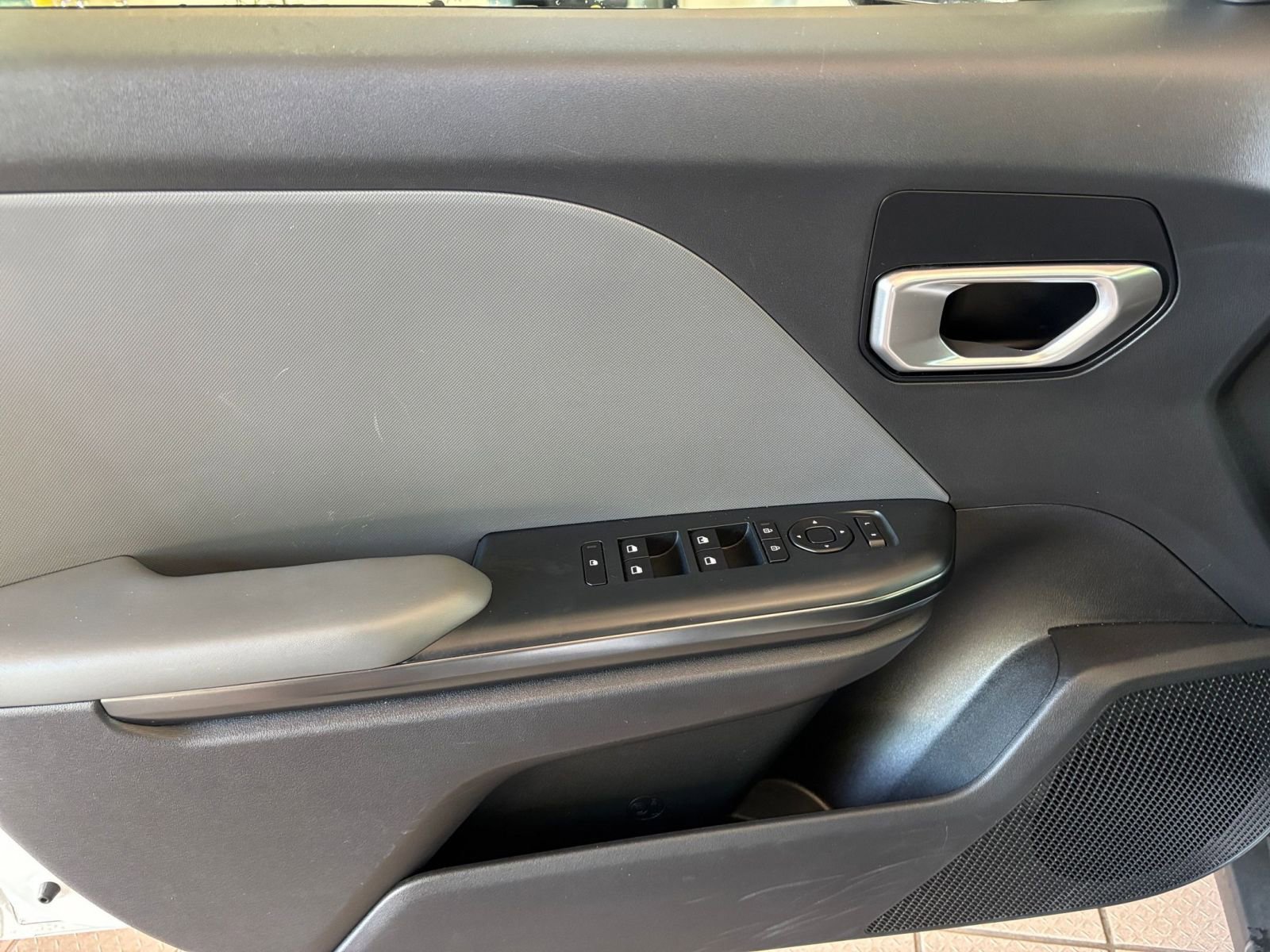 Used 2025 Kia K4 FWD image 18