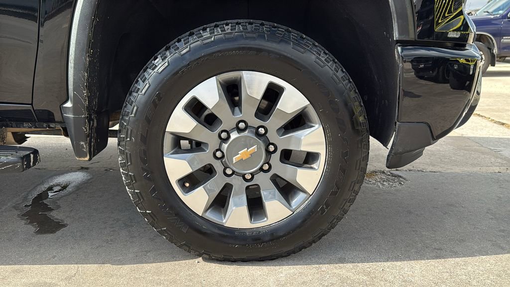 Used 2024 Chevrolet Silverado 2500 Custom w/ Custom Convenience Package image 33