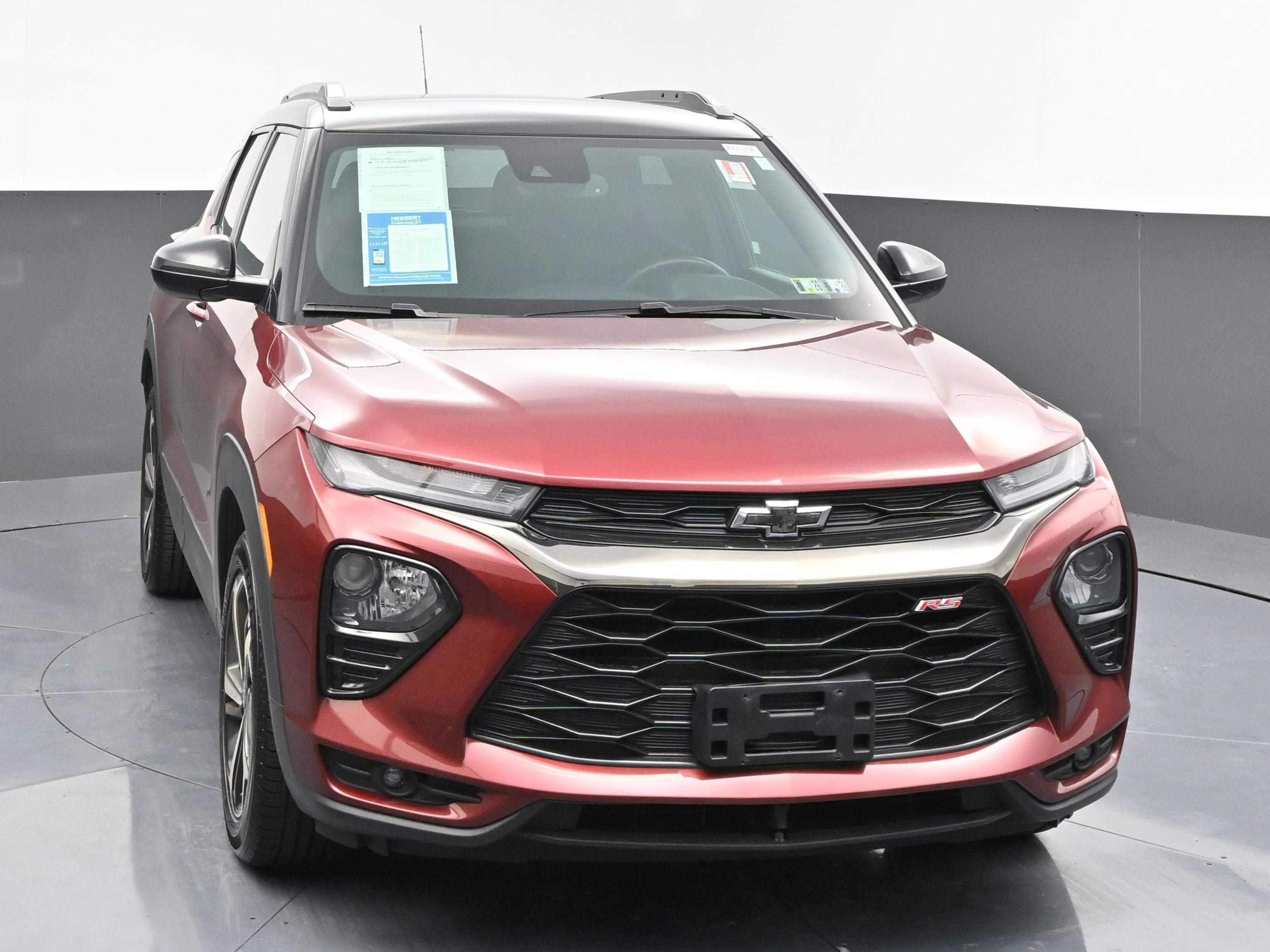 Used 2023 Chevrolet TrailBlazer RS w/ Convenience Package FWD image 2