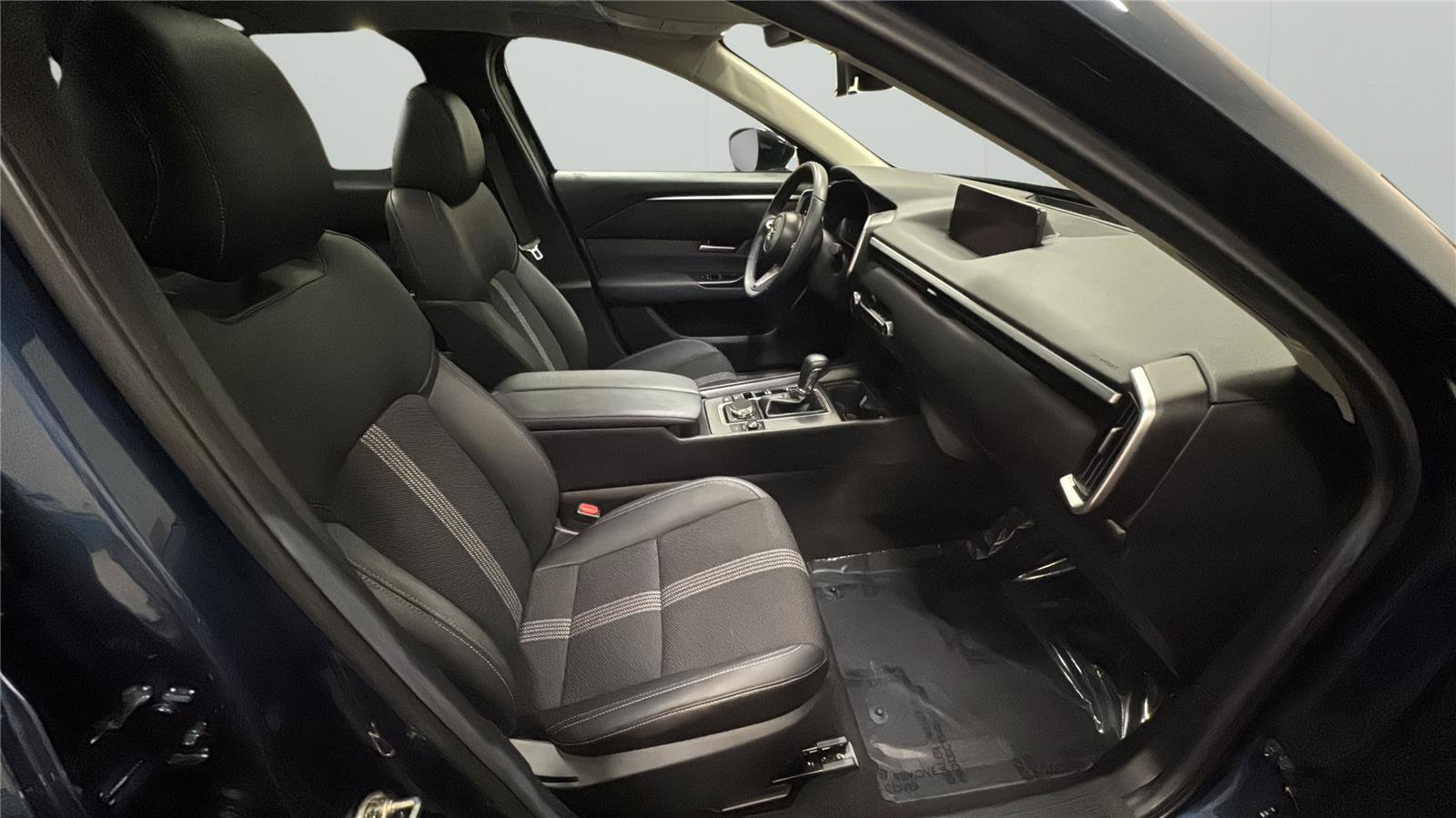 Used 2025 MAZDA CX-50 AWD 2.5 S w/ Weather Package image 14