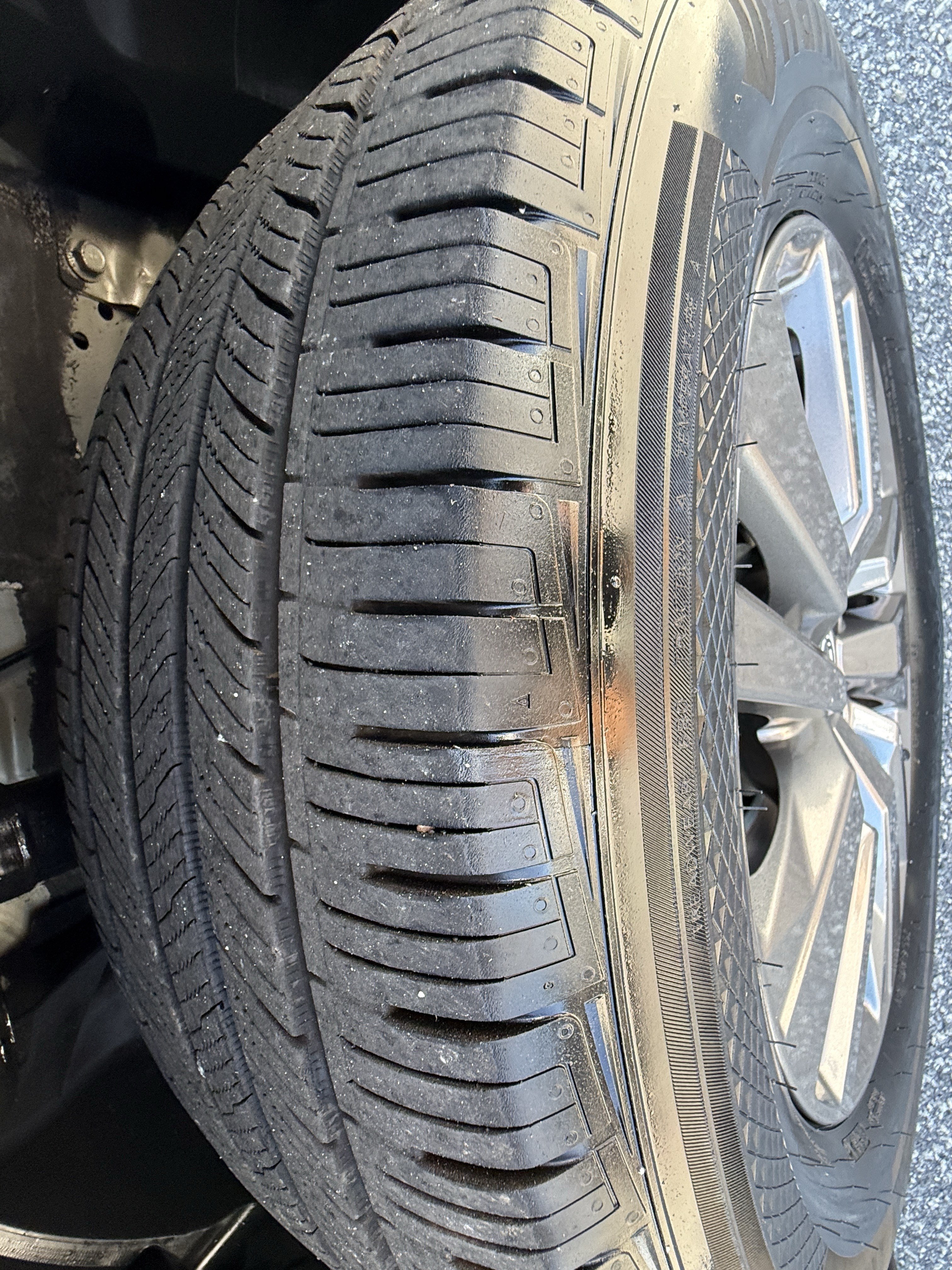 Used 2024 Nissan Pathfinder SV AWD/4WD image 12