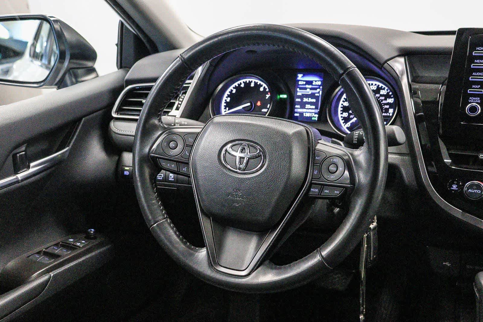 Used 2024 Toyota Camry SE FWD image 15