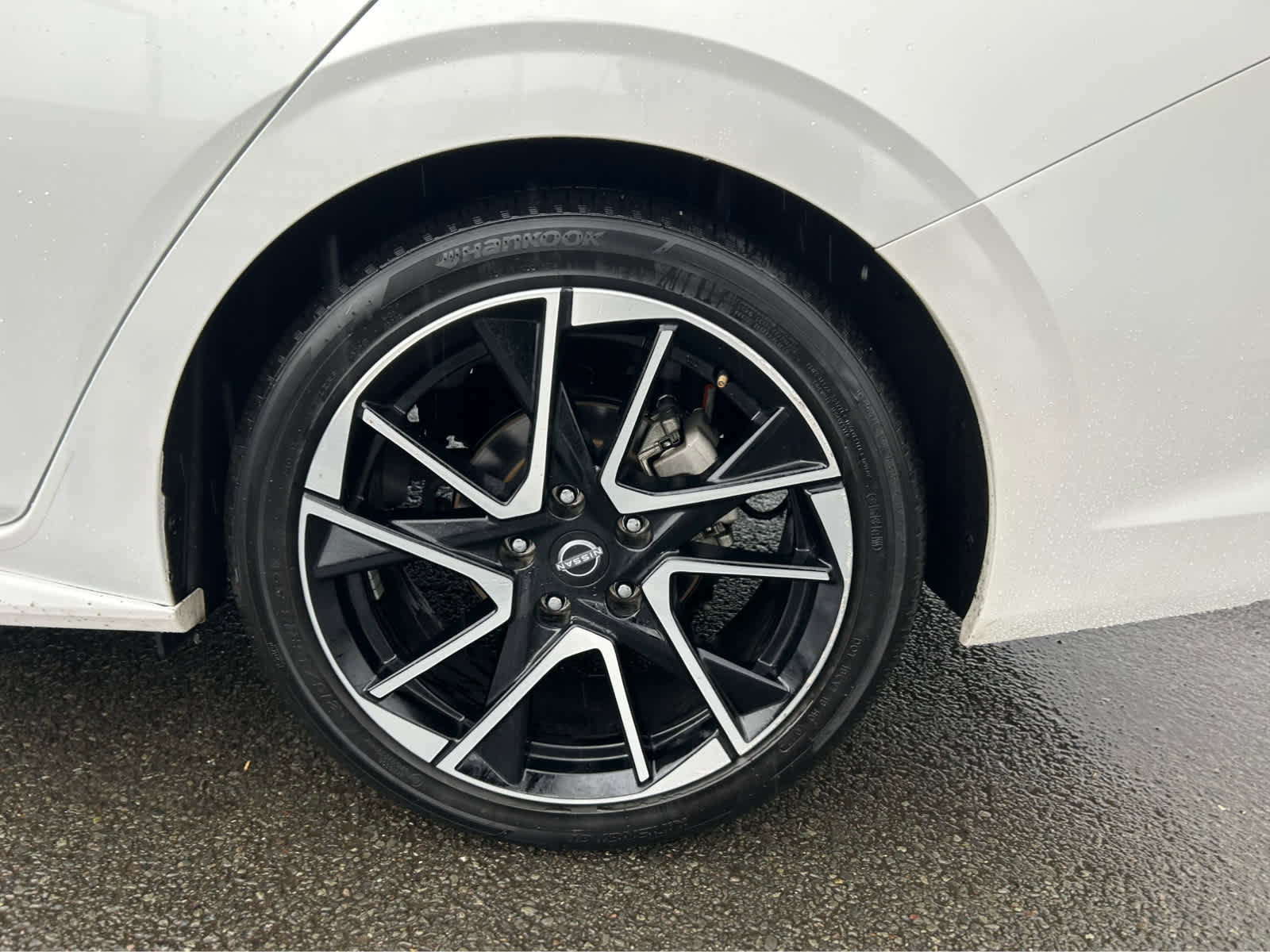 Certified 2024 Nissan Sentra SR image 23