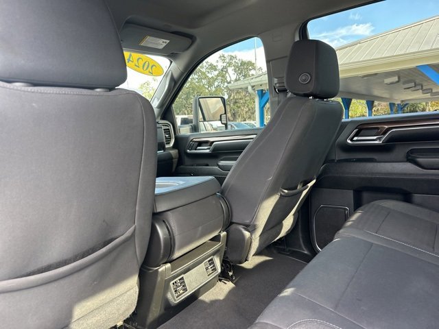 Used 2024 Chevrolet Silverado 2500 LT image 33
