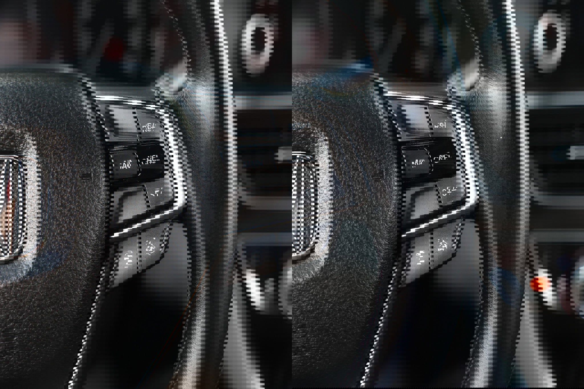 Used 2018 Honda Accord EX-L image 32