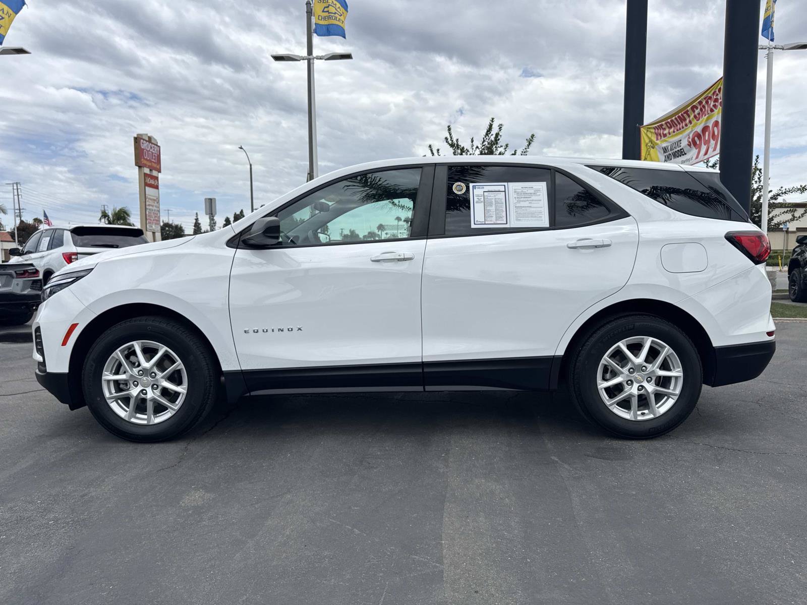 Used 2023 Chevrolet Equinox LS w/ LS Convenience Package FWD image 8