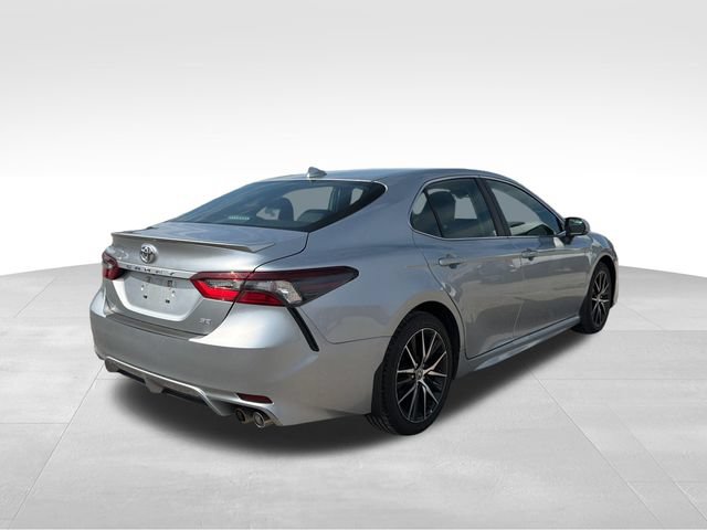 Used 2024 Toyota Camry SE FWD image 5