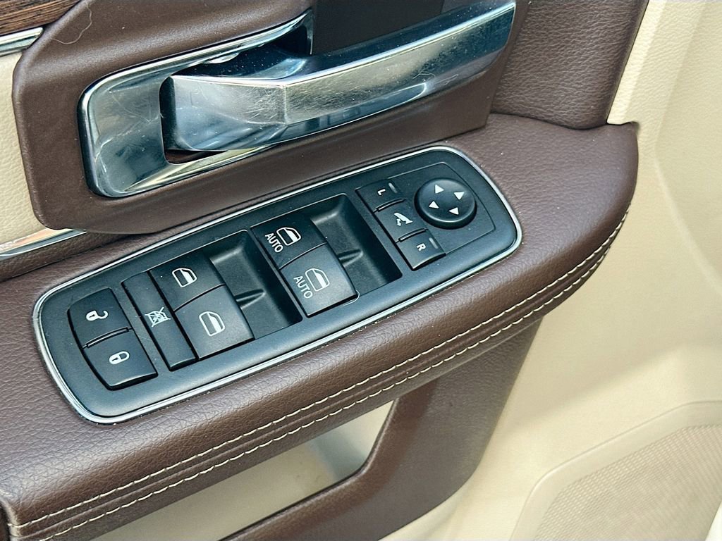 Used 2018 RAM 3500 Laramie AWD/4WD image 18