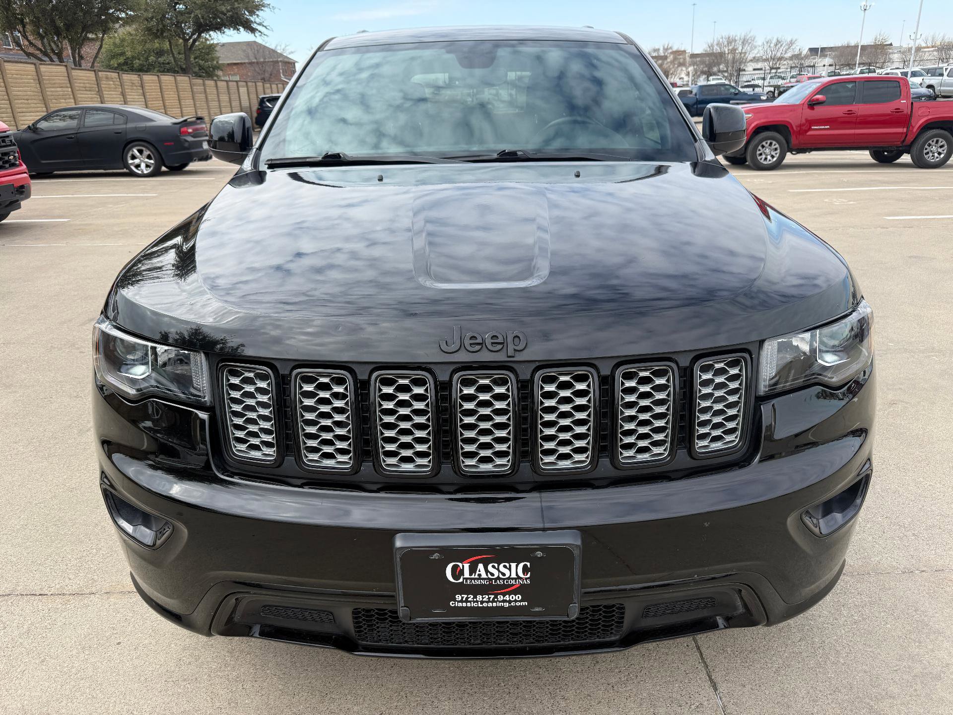 Used 2022 Jeep Grand Cherokee Laredo X image 8