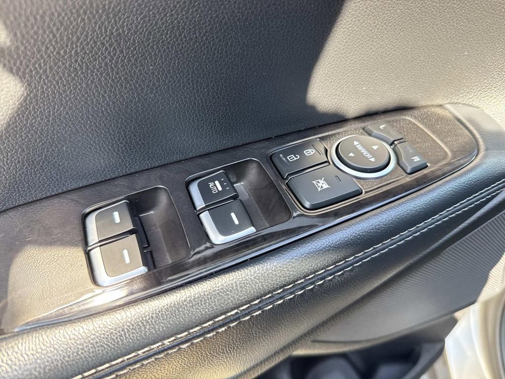 Used 2017 Kia Sorento L FWD image 23