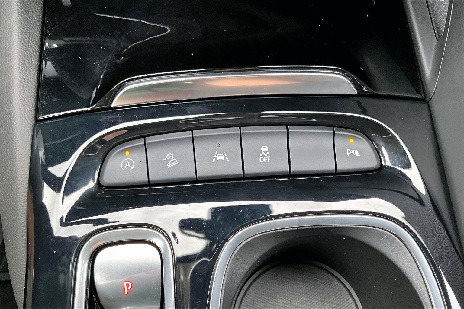 Used 2023 Buick Envision Preferred AWD/4WD image 34