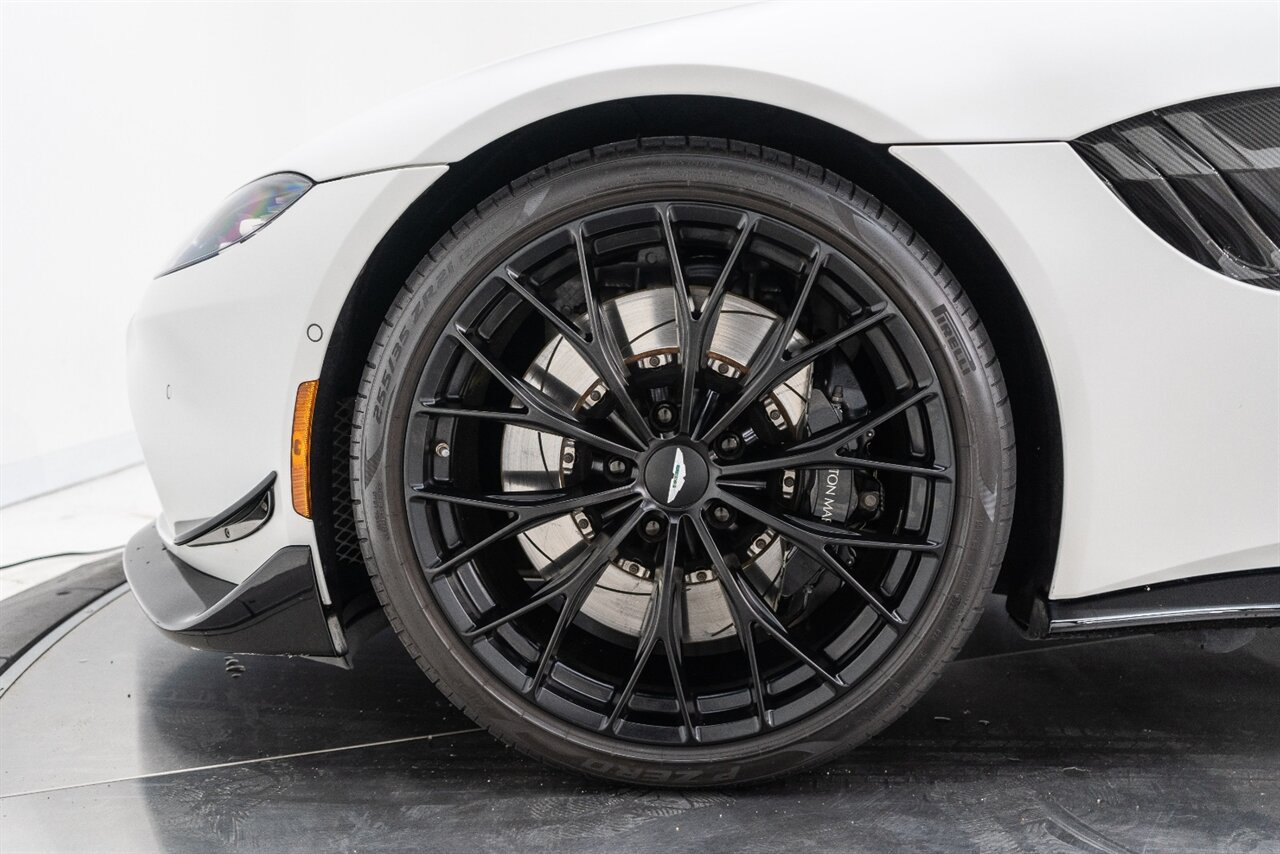 Used 2023 Aston Martin V8 Vantage Coupe RWD image 80