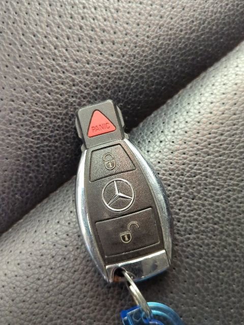 Used 2013 Mercedes-Benz GLK 350 4MATIC image 26