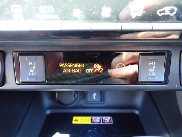 Used 2022 Toyota RAV4 XSE image 25